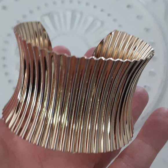 PARKLANE Gold Tone Cuff Bracelet - Picture 1 of 4